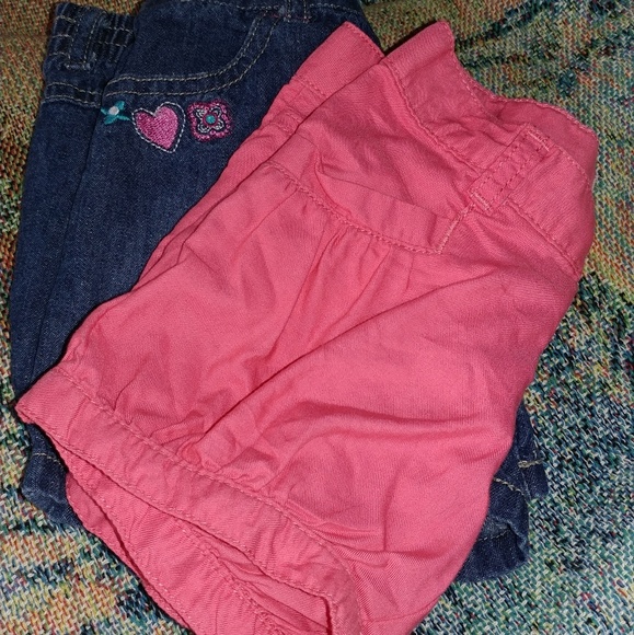 ⭐$2 in bundle/2 nice pairs girl shorts - Picture 1 of 6